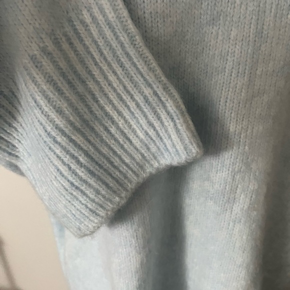 Abercrombie &Fitch Pullover Drop Shoulder Powder Blue Sweater XL  EUC - Picture 5 of 7
